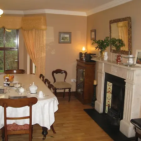Old Castle House 4* Glin